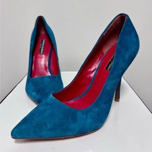 Charles Jordan Blue Suede Heels Sz 9